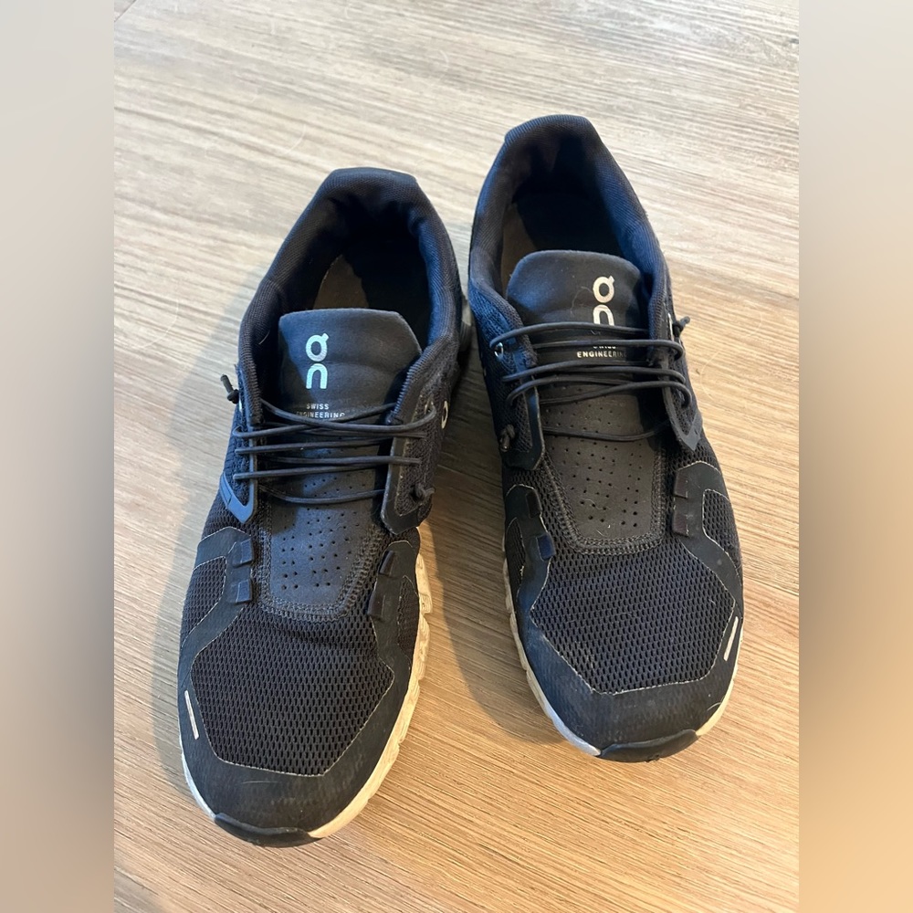 On Cloud Men’s Tennis Shoes - 7